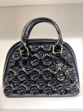 Load image into Gallery viewer, Metallic Trebol Handbag
